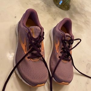 Brooks Glycerin 18 Women’s size 9